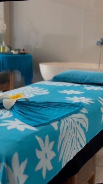 When your body is screaming for a break, a quick nap won’t cut it.
Bring yourself back to balance at Deanna Spa & Cafe. Whether you need a deep-tissue full body treatment, a fluid-reducing Lymphatic Drainage session, or simply want to feel fresh with a facial, head massage, and a fresh manicure, we have you covered.
✨ Getting ready for a full week with good energy:
📍 Jalan Camplung Tanduk no 100x, Seminyak, Bali
📞 Book your escape: +628199931518 (link in bio)
#spaseminyak #nailseminyak #BIABnailsseminyak #deannaspacafe #woodtherapyseminyak